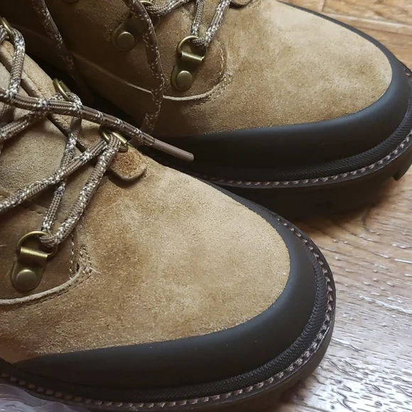 Tory Burch Lug sole ankle boots Size 10 1/2 Ankle Boots & Booties